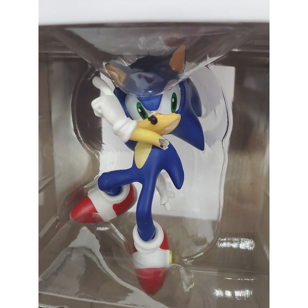 Hallmark Ornament - Sonic the Hedgehog - Picture 2 of 4